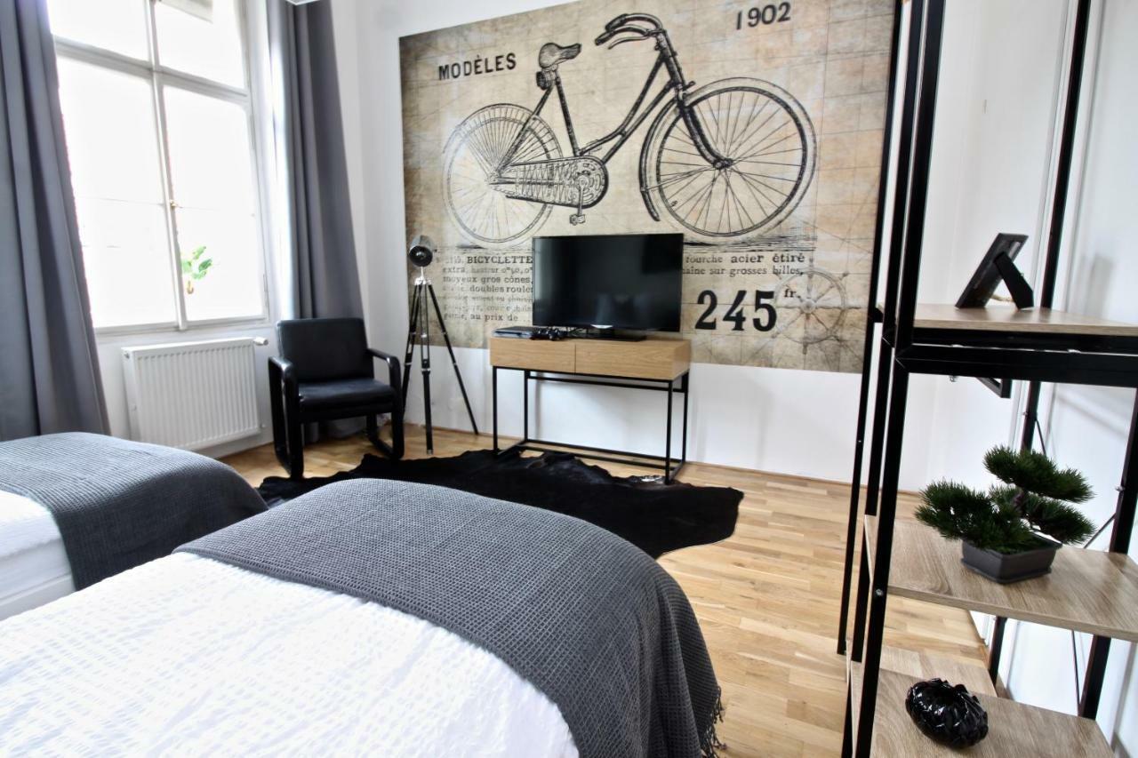 New Design & Style Apartment Old Town Xxl Прага Экстерьер фото